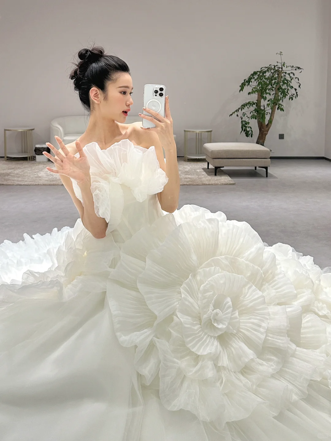Vintage Ball Gown Strapless Tulle Pleated Long Wedding Dresses C3965