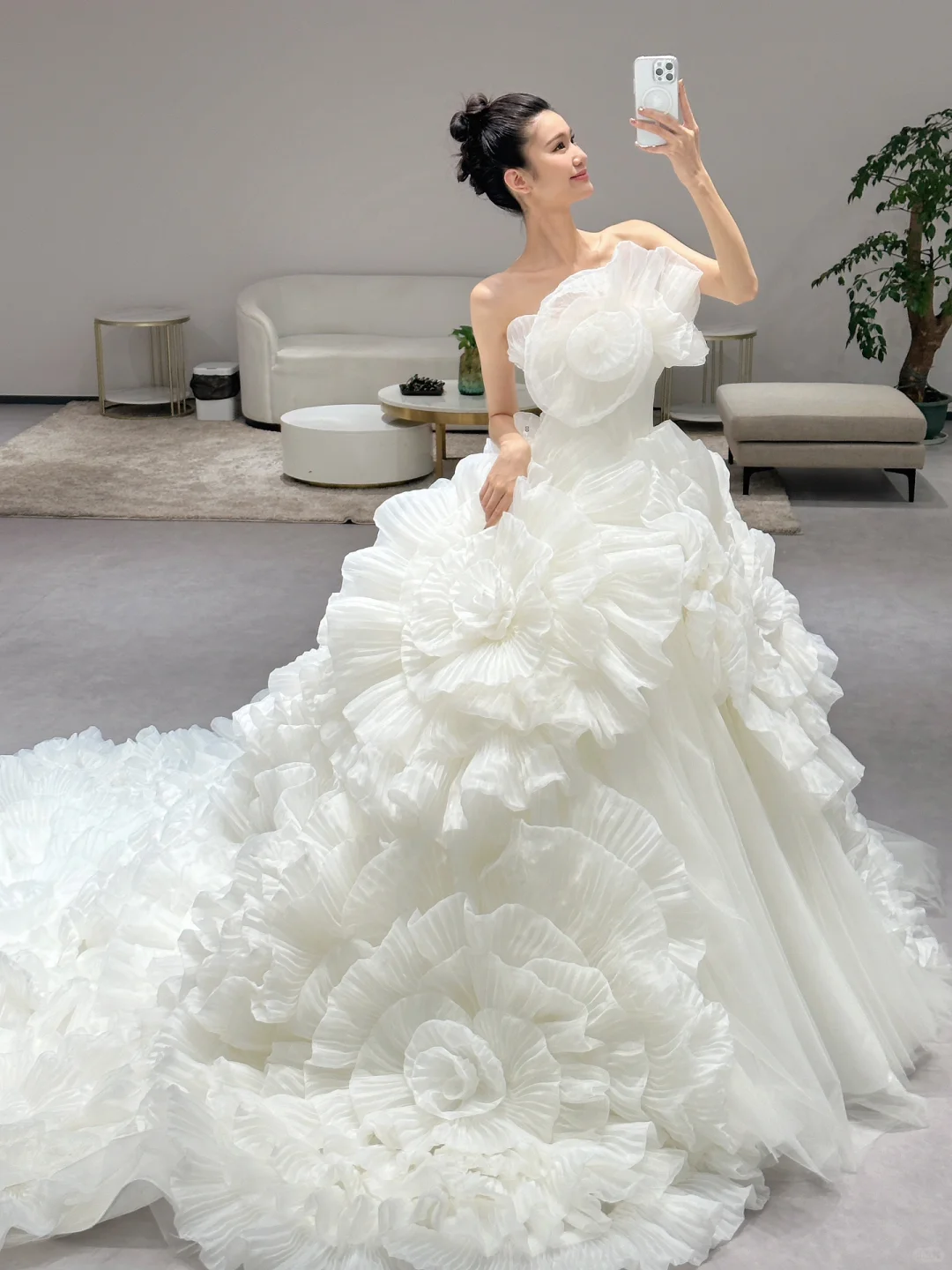 Vintage Ball Gown Strapless Tulle Pleated Long Wedding Dresses C3965
