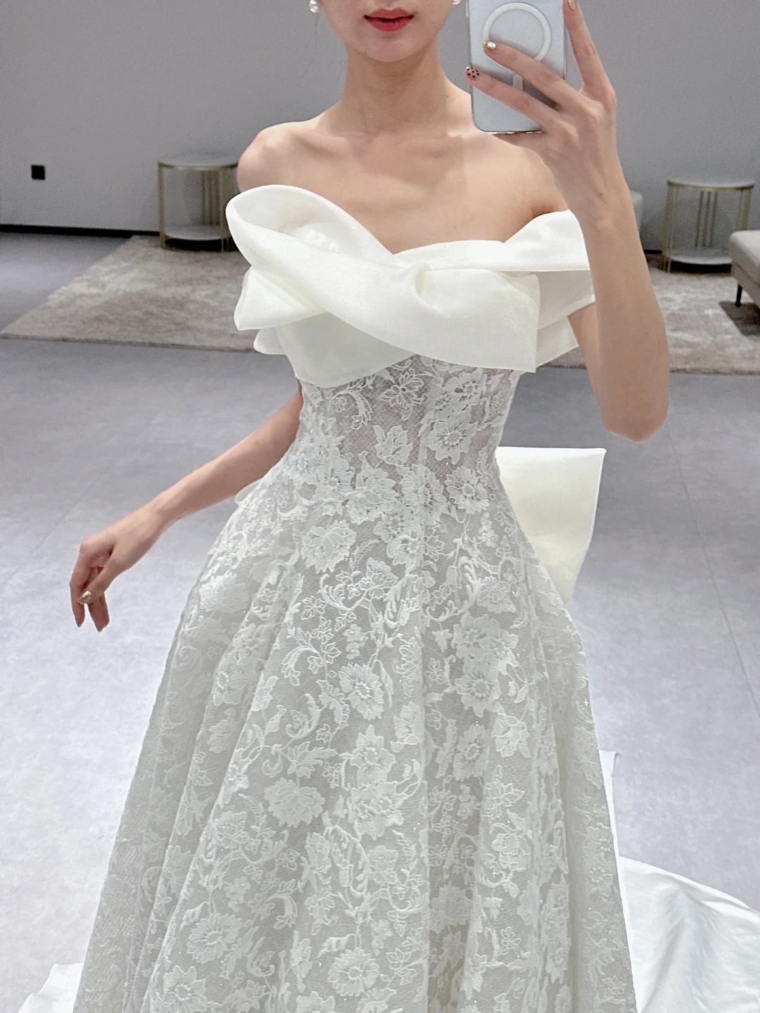 Dreamy Ball Gown Off The Shoulder Satin Tulle Lace Long Wedding Dresses C3972