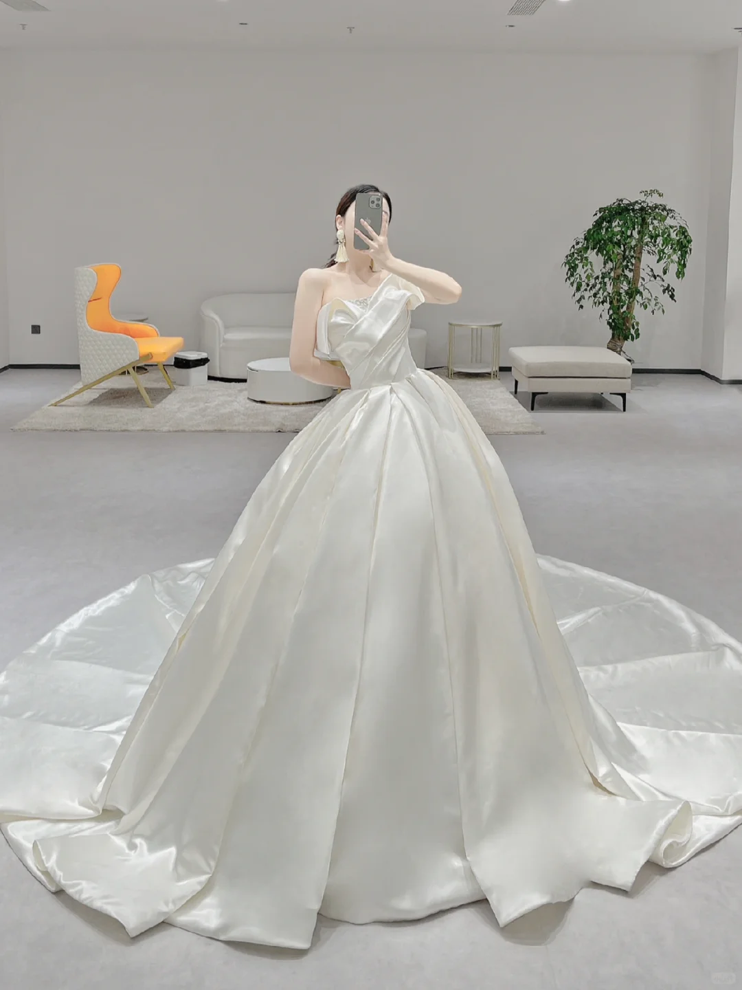 Robe de mariée longue plissée en satin, élégante, sans bretelles, robe de bal, C3977