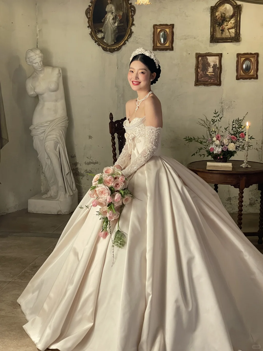 Vintage Ball Gown Strapless Satin Beaded With Sleeves Long Wedding Dresses C3996