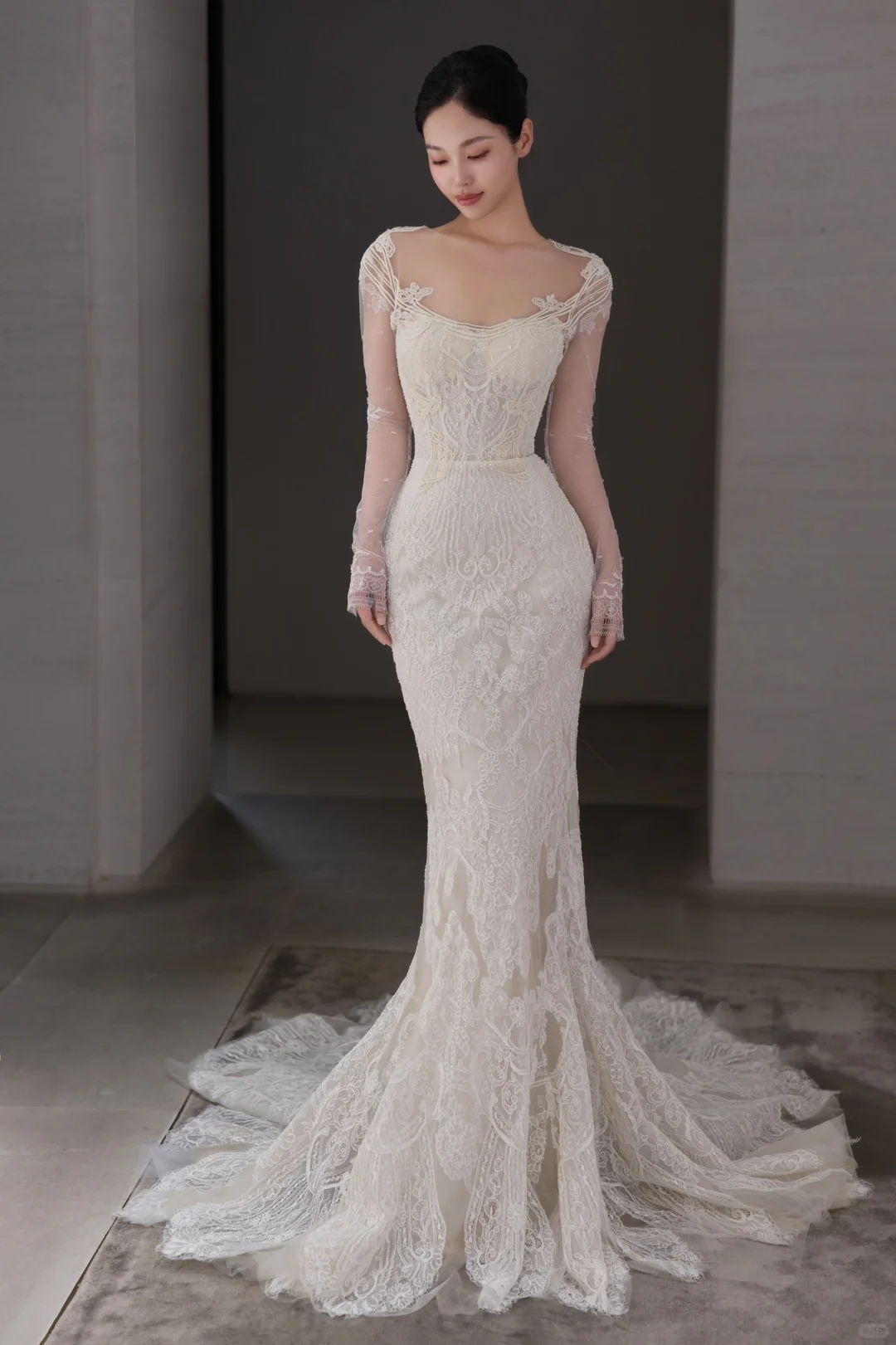 Dreamy Mermaid Low Collar Tulle Lace Long Sleeves Long Wedding Dresses C4009