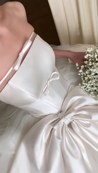 Robe de mariée longue en satin et tulle, tenue de bal unique, sans bretelles, C4019