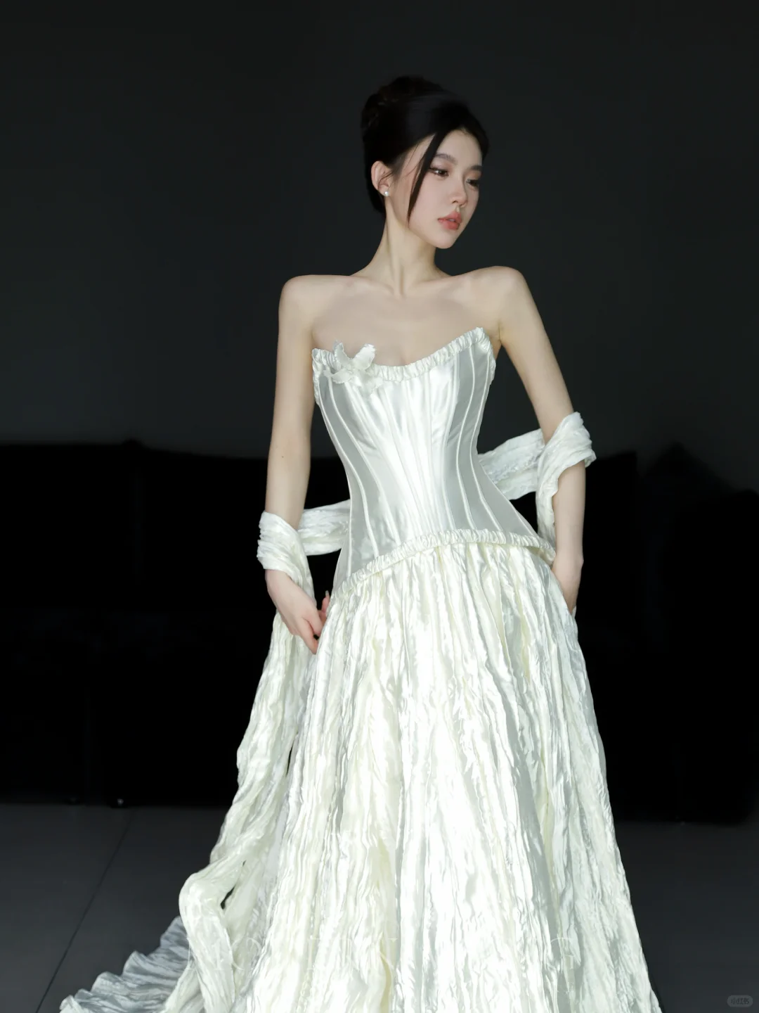 Robe de mariée longue en satin, coupe A, sans bretelles, unique, C4030