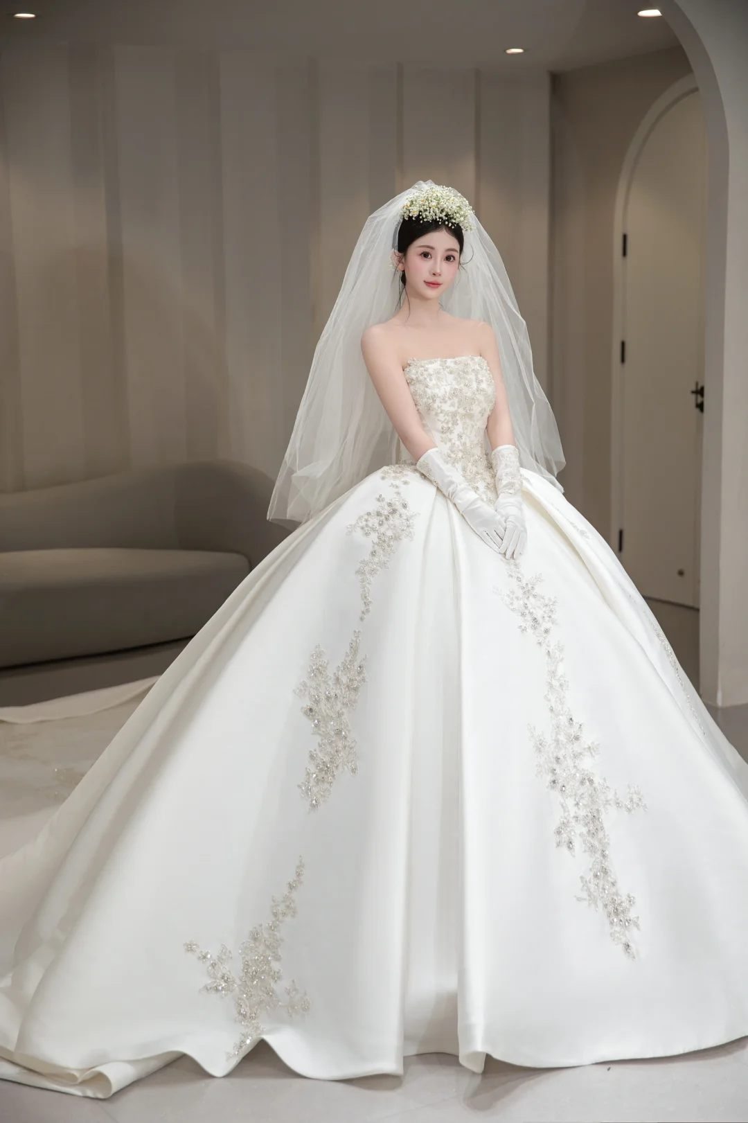Robe de mariée longue en satin, bustier, avec voile et gants, effet d'illusion, C4052