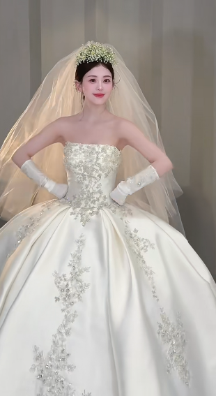 Robe de mariée longue en satin, bustier, avec voile et gants, effet d'illusion, C4052