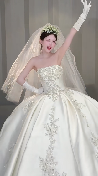 Robe de mariée longue en satin, bustier, avec voile et gants, effet d'illusion, C4052