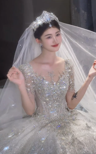 Robe de mariée longue en tulle brillant, paillettes, perles, manches courtes, avec voile, C4054