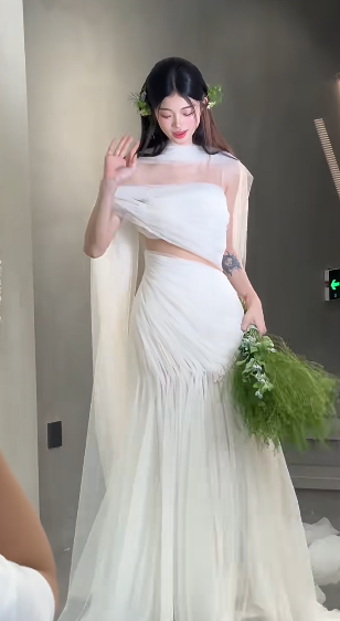 Robe de mariée longue en mousseline de soie, style sirène, sans bretelles, chic, C4059