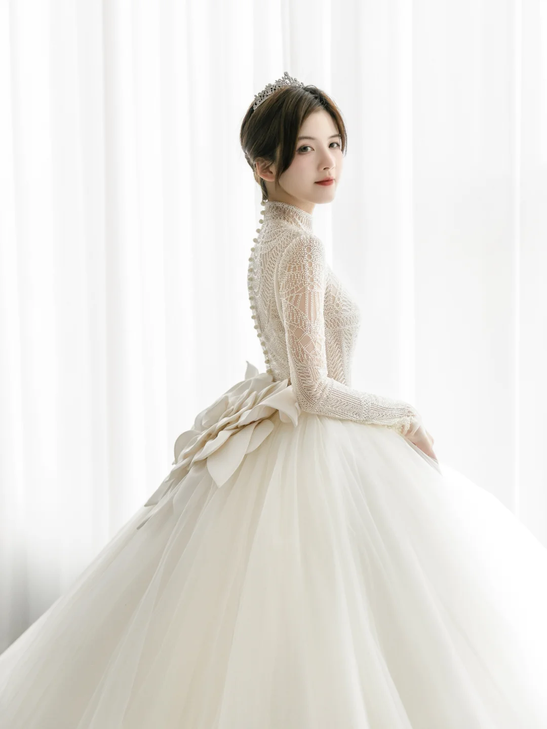 Robe de mariée longue en tulle et dentelle, manches longues, style unique, C4171