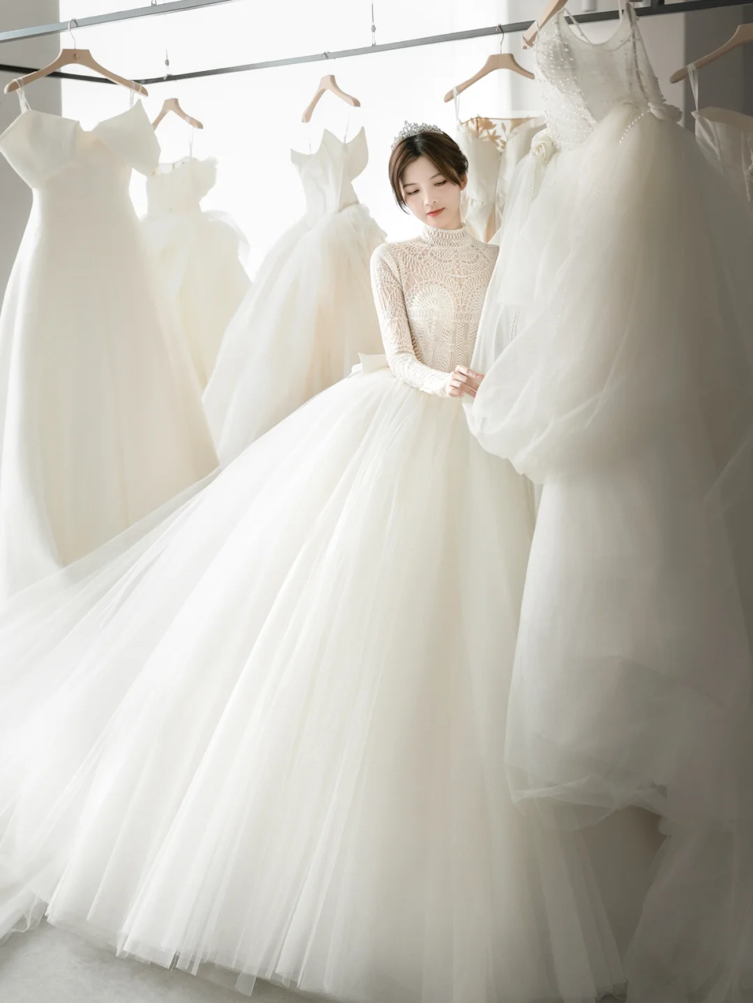 Robe de mariée longue en tulle et dentelle, manches longues, style unique, C4171