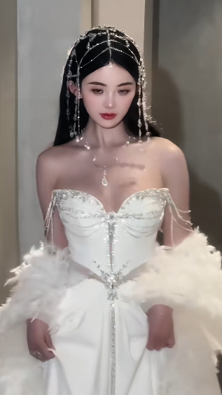 Robe de mariée longue vintage sirène en satin à épaules dénudées et perles C4076