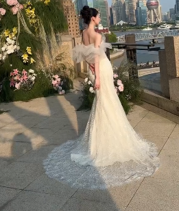 Jolie robe de mariée sirène longue en tulle et dentelle, épaules dénudées, C4122