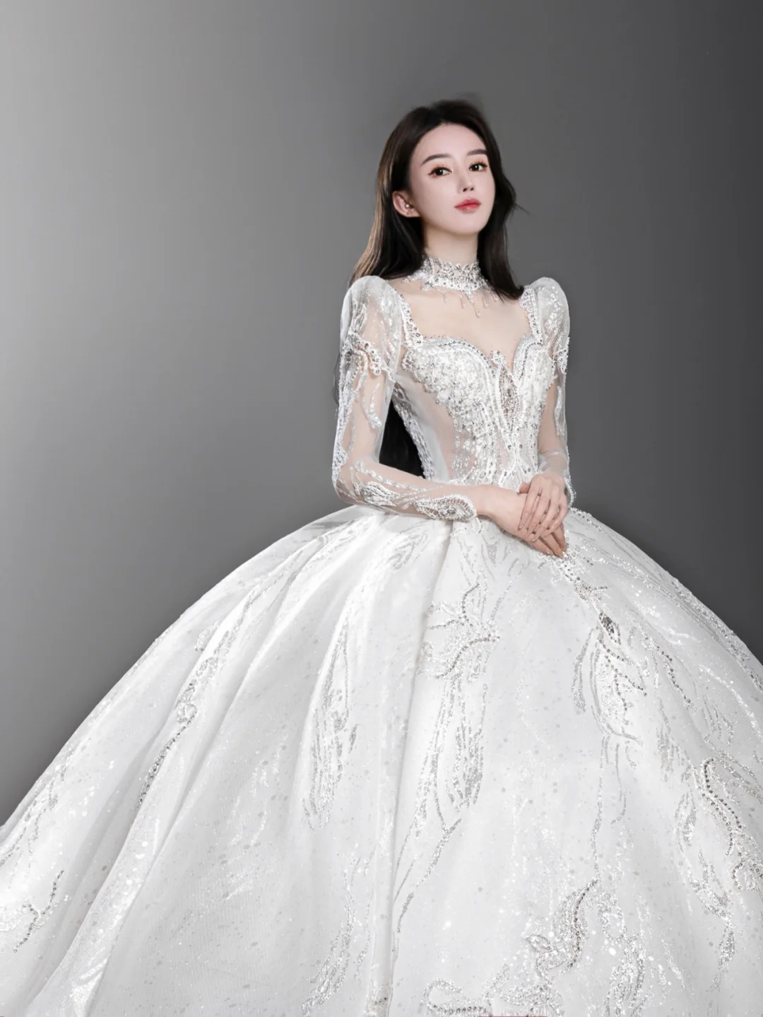 Superbe robe de bal en tulle et dentelle, manches longues, robe de mariée longue C4136