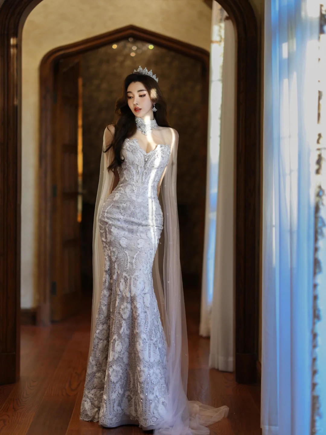 Robe de mariée sirène bustier en satin et tulle à sequins, longue et rêveuse, C4139