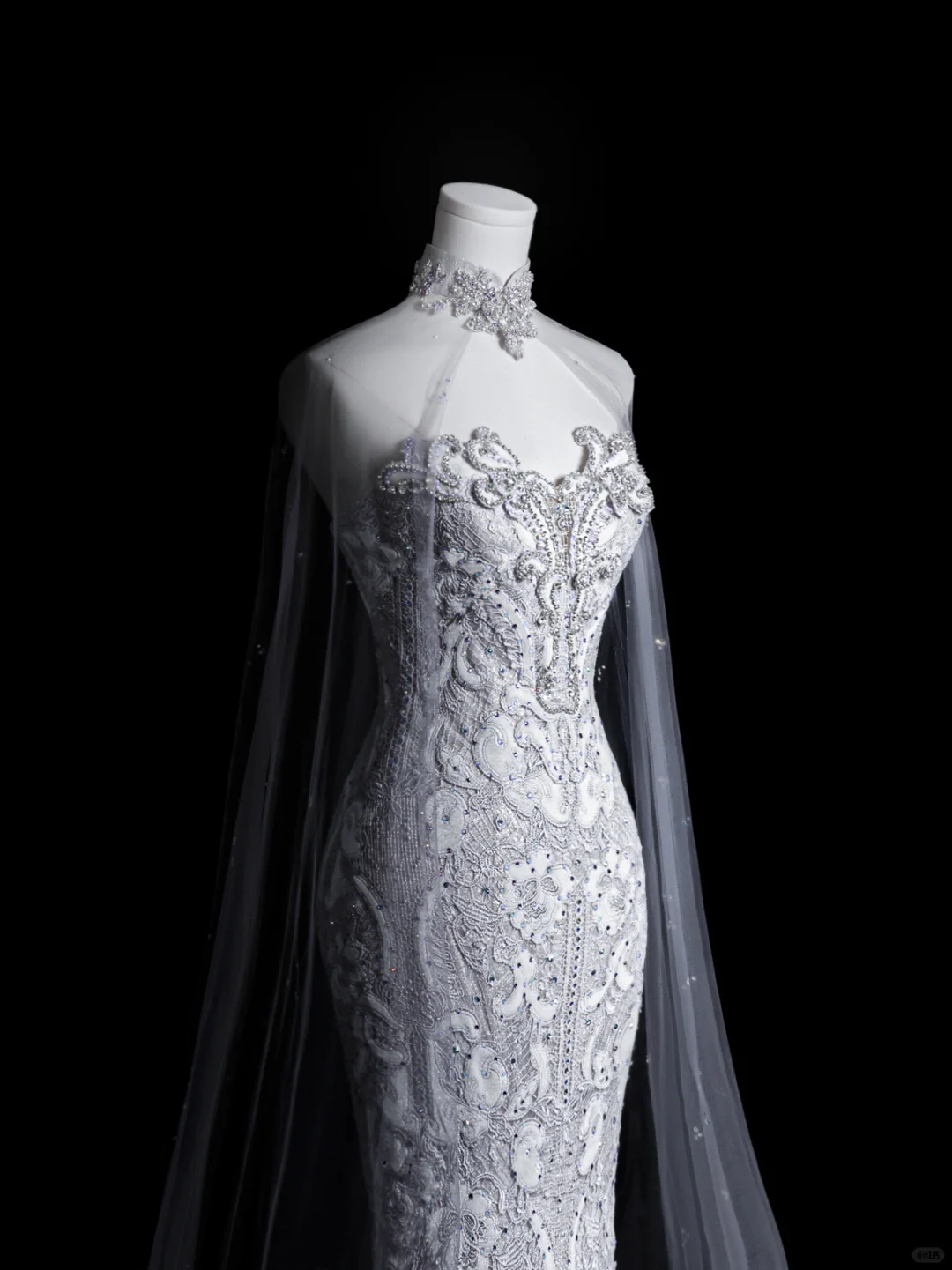 Robe de mariée sirène bustier en satin et tulle à sequins, longue et rêveuse, C4139
