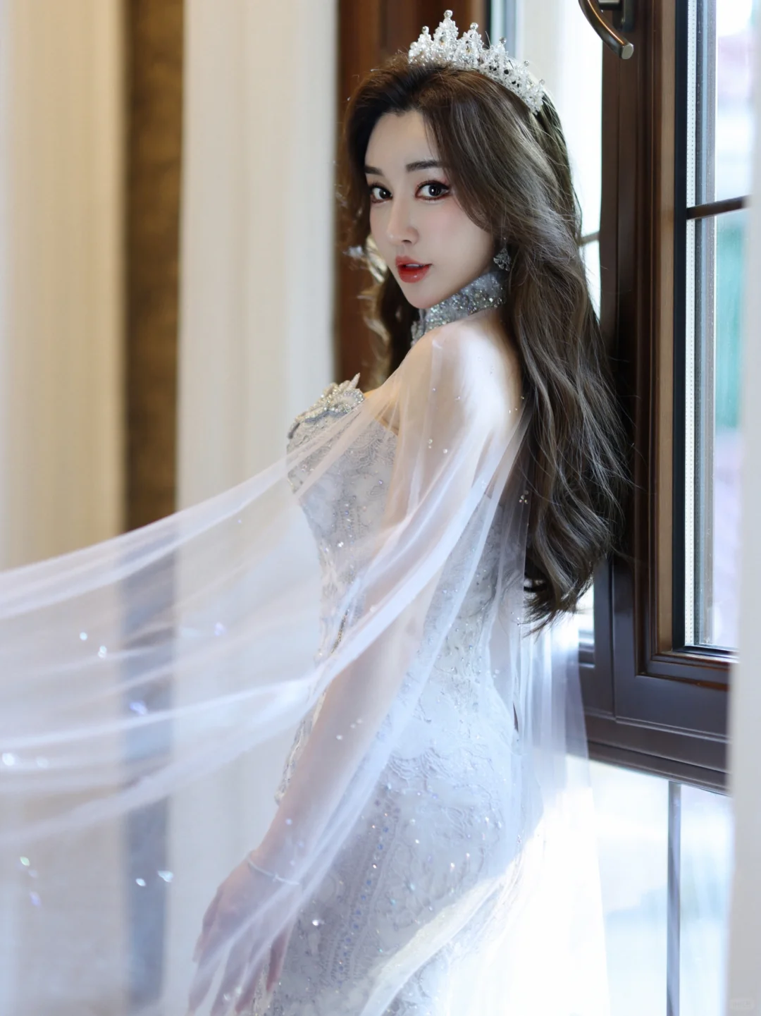 Robe de mariée sirène bustier en satin et tulle à sequins, longue et rêveuse, C4139