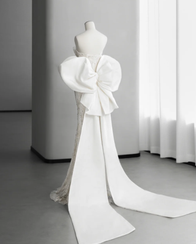 Robe de mariée longue en satin, style sirène, bustier, dentelle perlée, dos avec nœud, C4140