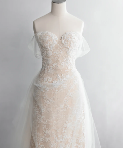 Robe de mariée longue élégante en satin, tulle et dentelle, épaules dénudées, style sirène, C4141