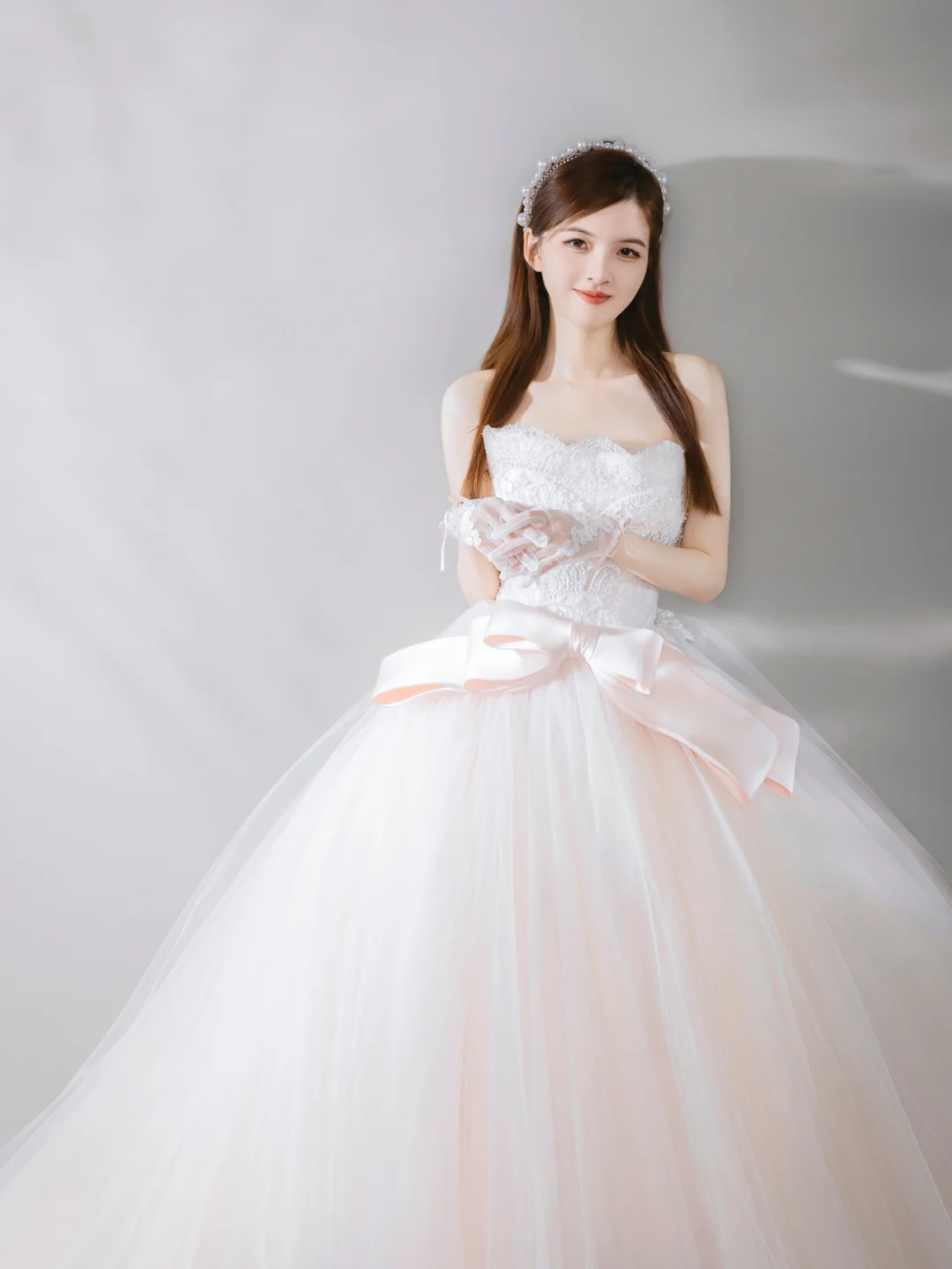 Robe de mariée élégante, bustier, tulle, dentelle, nœud, gants, longue, C4143