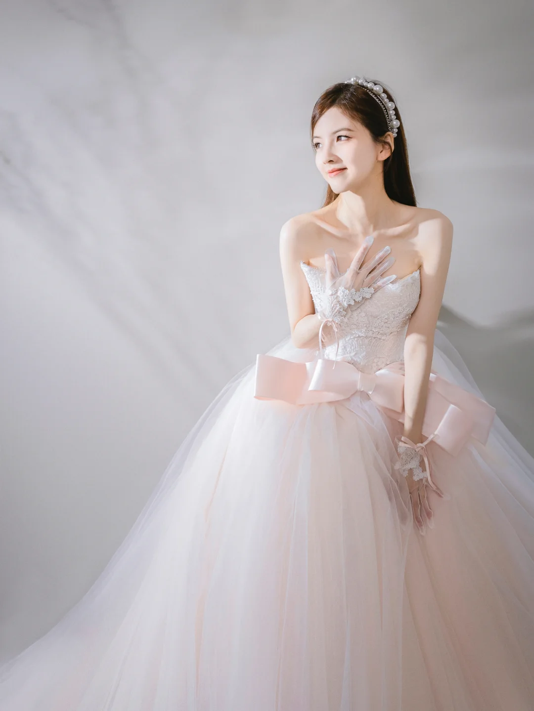 Robe de mariée élégante, bustier, tulle, dentelle, nœud, gants, longue, C4143