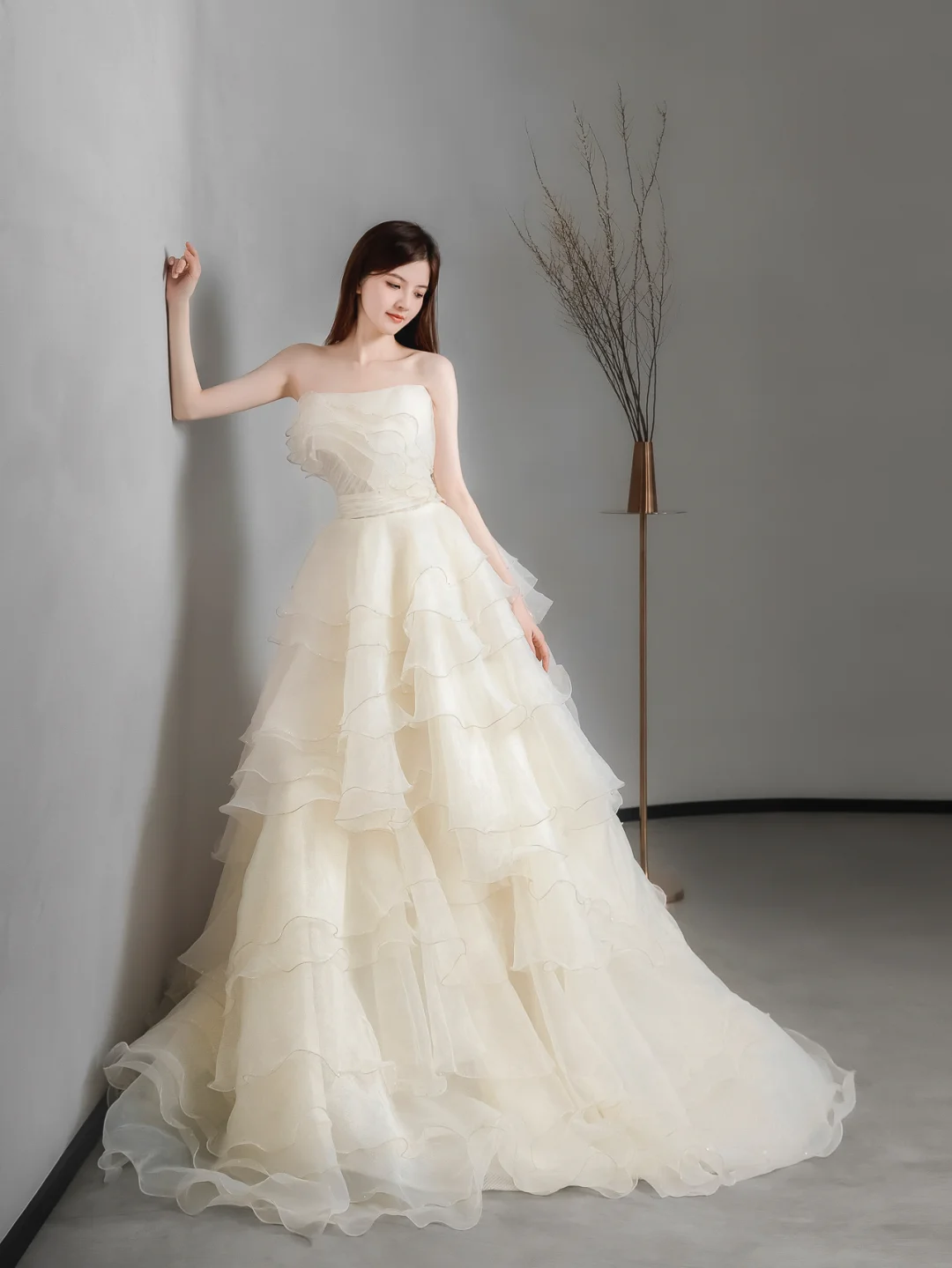 Jolie robe de mariée longue en mousseline de soie, sans bretelles, style robe de bal, C4144