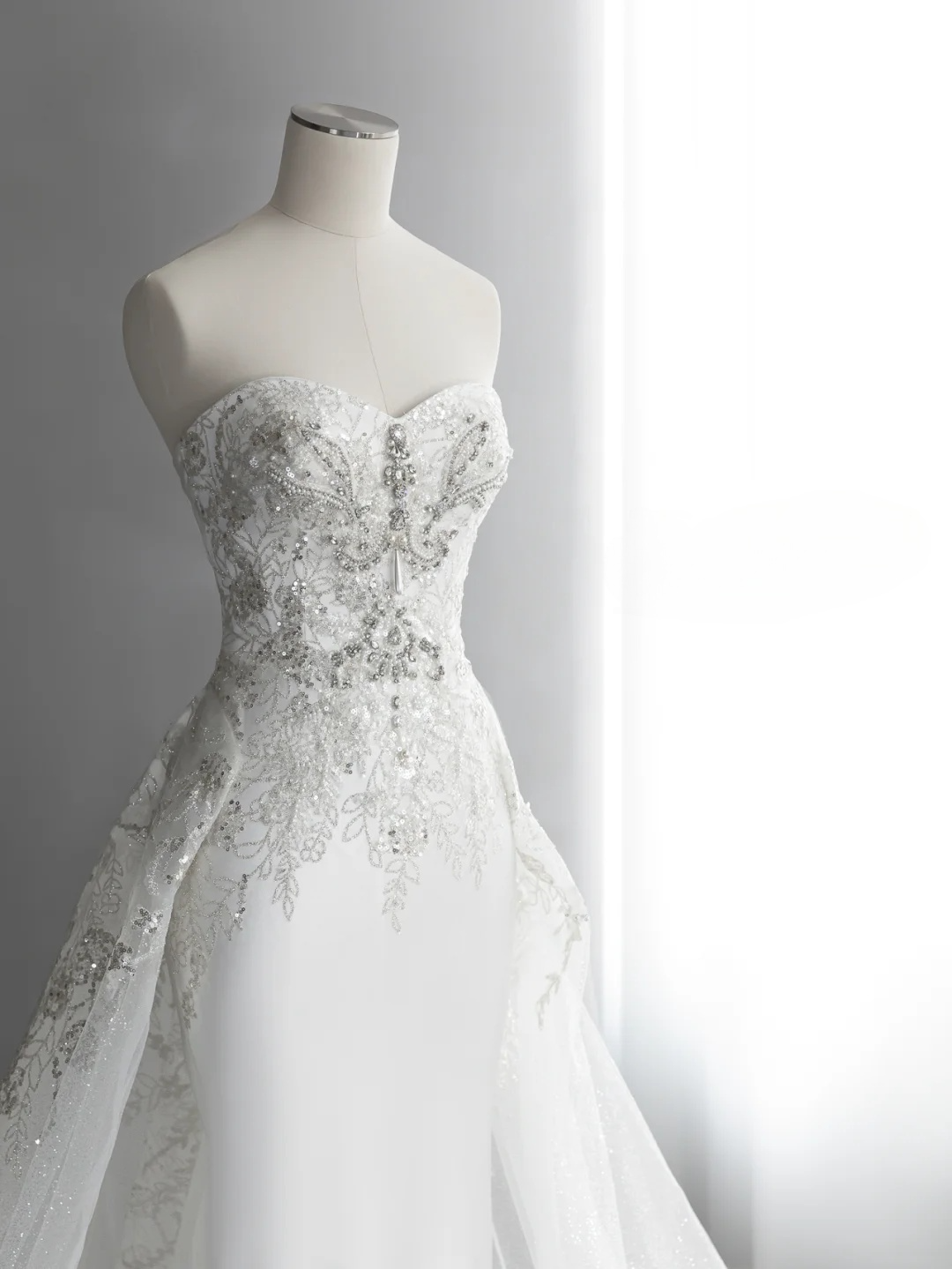 Robe de mariée sirène blanche de rêve, sans bretelles, en satin, tulle, paillettes et perles, longue, C4146