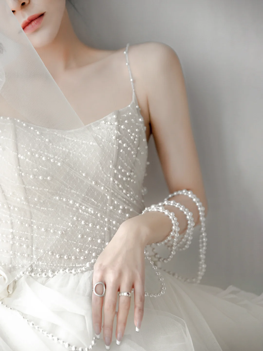 Robe de mariée longue en tulle et perles, jolie robe de bal à bretelles spaghetti, C4173
