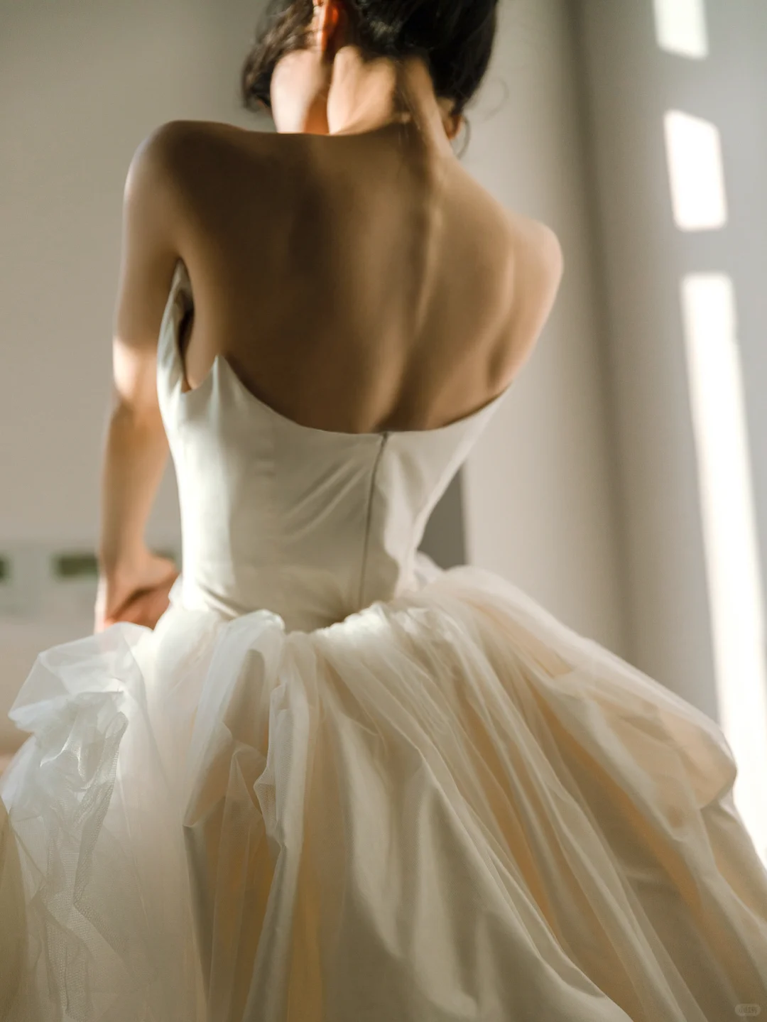 Robe de mariée longue en satin et tulle, sans bretelles, style robe de bal chic, fendue, C4176