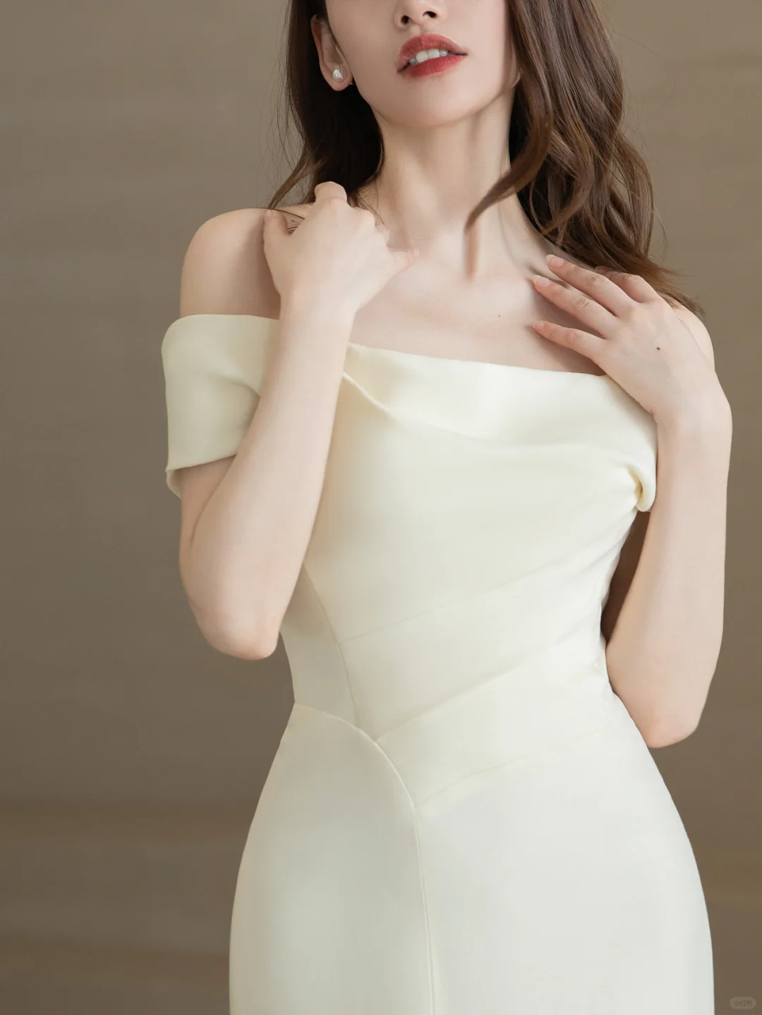 Robe de mariée longue en satin, élégante, épaules dénudées, style sirène, C4199