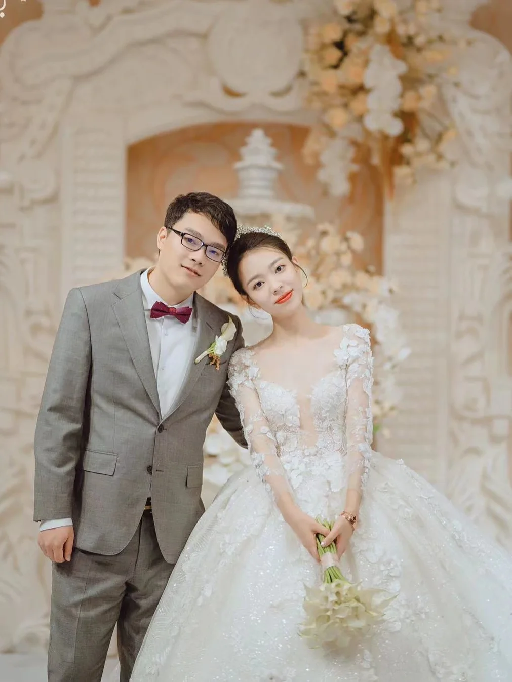 Robe de mariée longue en tulle, manches longues et voile, jolie robe de bal, C4213