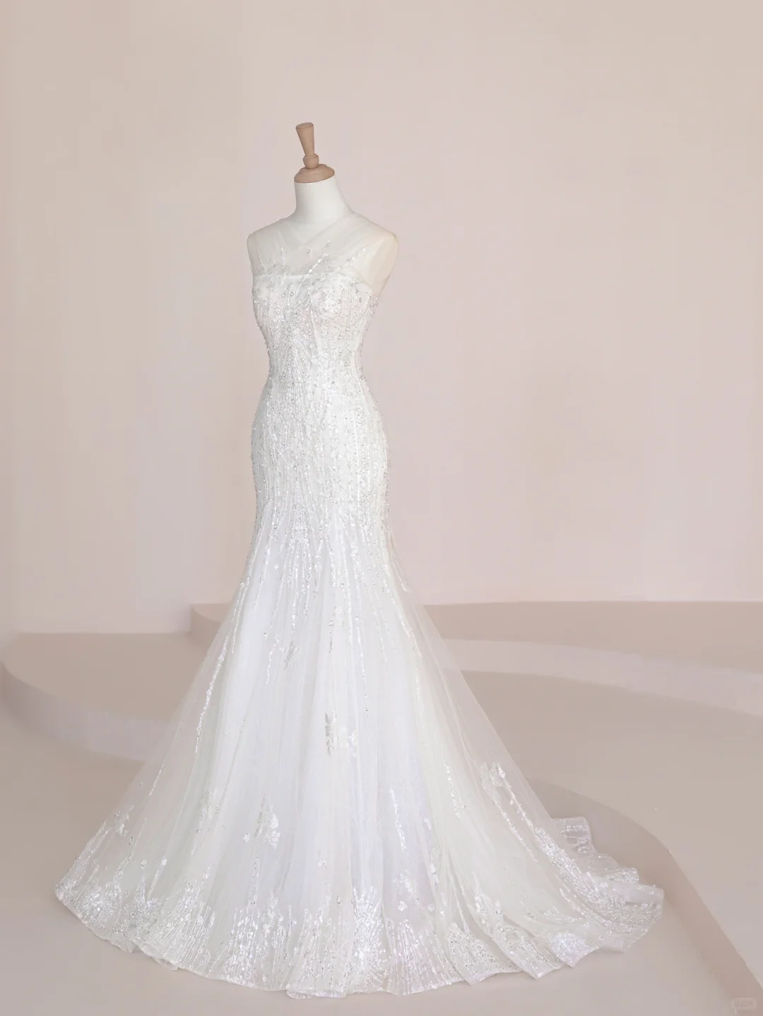 Superbe robe de mariée sirène longue en tulle et dentelle à paillettes C4216