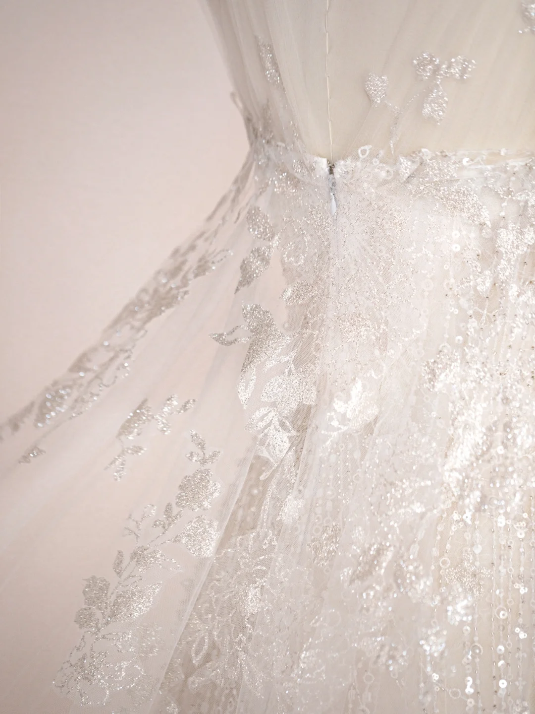Superbe robe de mariée sirène longue en tulle et dentelle à paillettes C4216