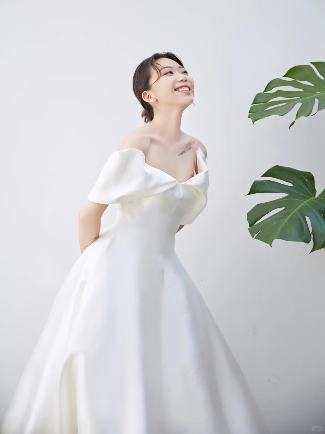 Robe de mariée longue en satin, élégante, épaules dénudées, C4225