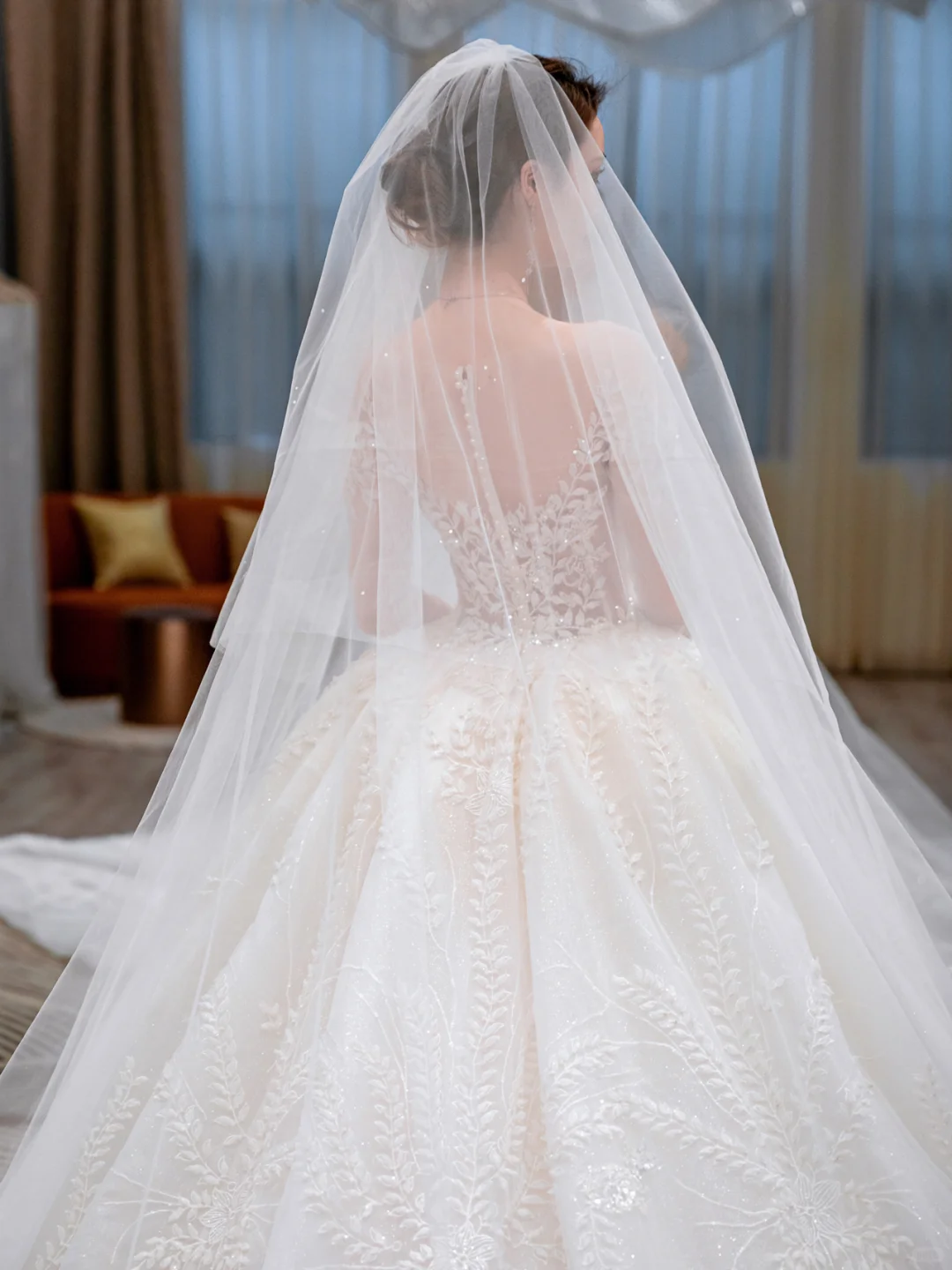 Robe de mariée longue en tulle à manches longues et voile, effet d'illusion, C4226