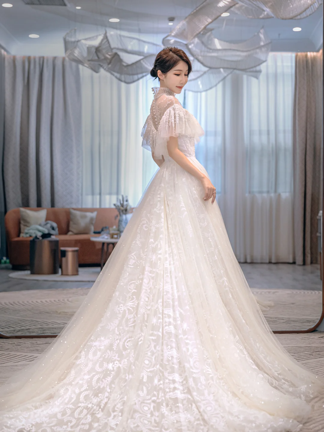 Jolie robe de mariée longue en tulle et dentelle C4227