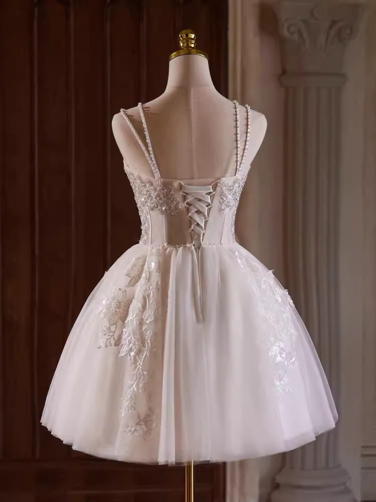 Robe de bal mignonne à bretelles et perles, tenue de soirée blanche, robes de soirée, C424