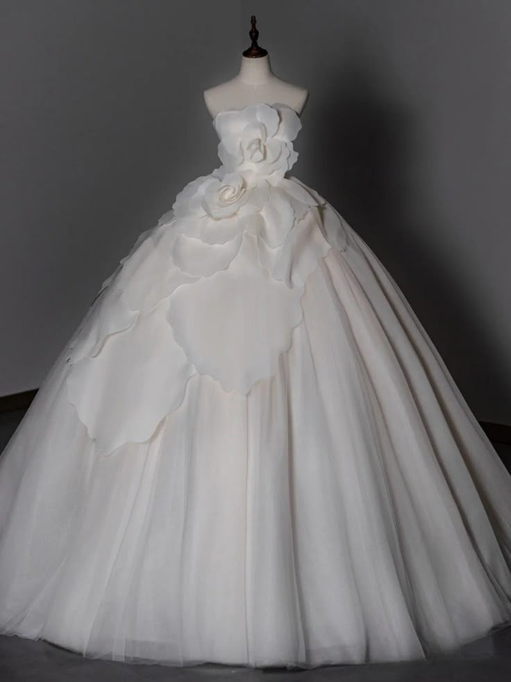Robe de mariée longue bustier en mousseline de soie et tulle, style bal intemporel, C4280