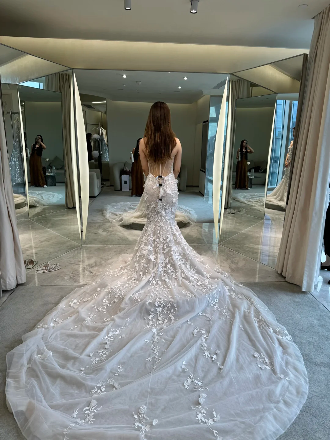 Robe de mariée longue élégante en tulle et dentelle, style sirène, sans bretelles, C4293