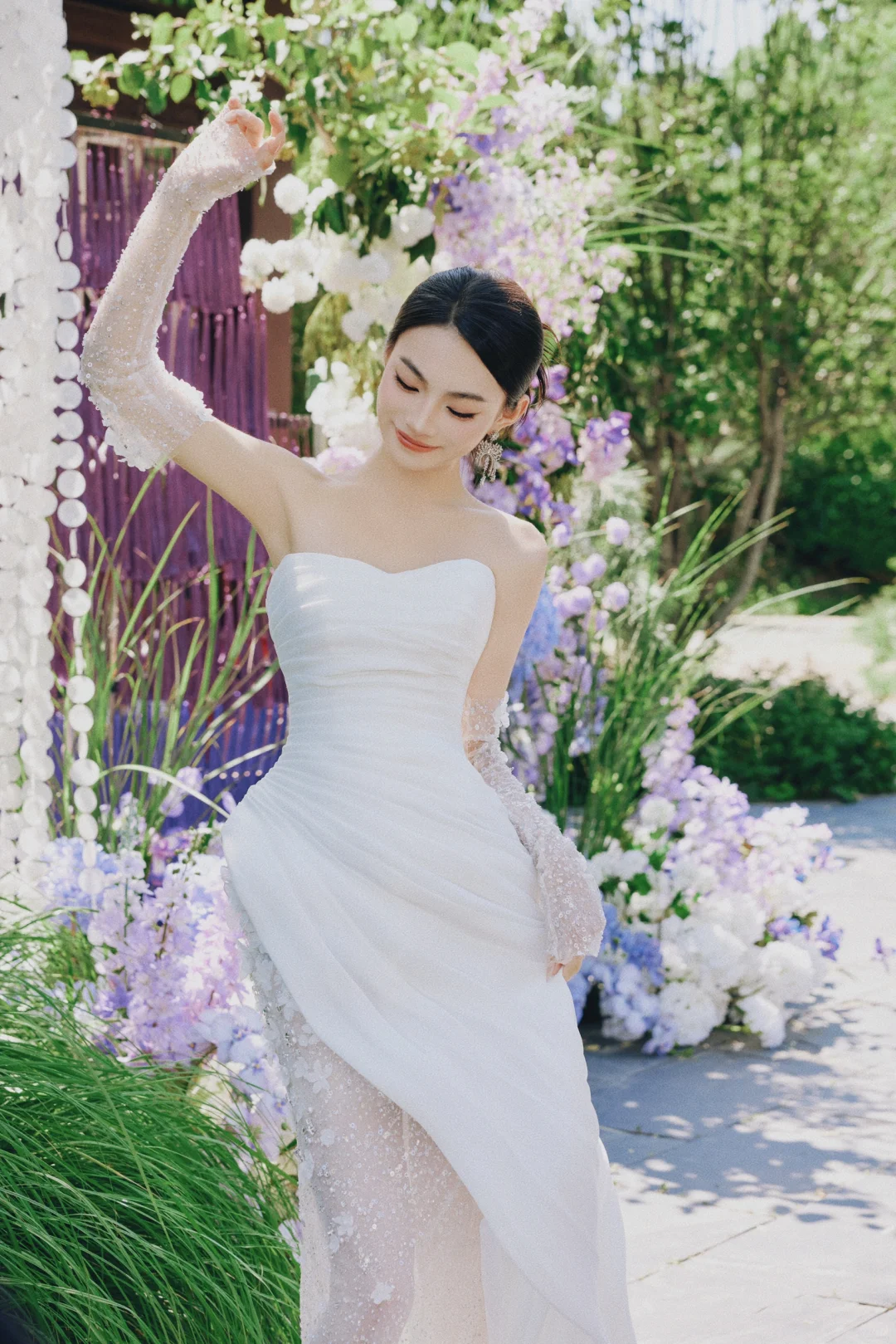 Robe de mariée sirène unique, bustier, en satin et tulle, avec appliques et manches longues, C4317