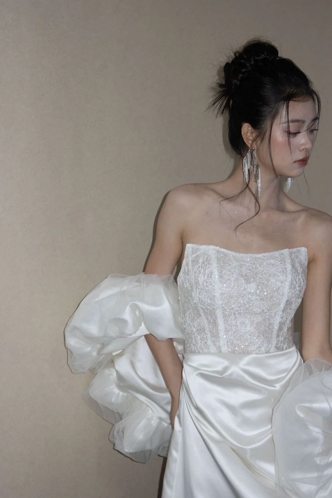Robe de mariée longue élégante en satin, sans bretelles, en dentelle et sequins, style sirène, C4318
