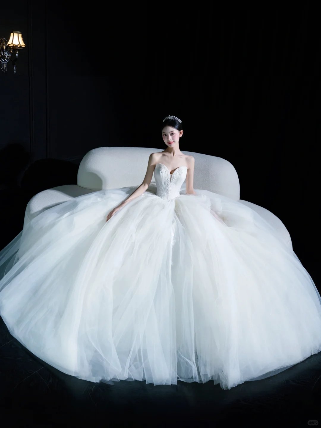 Robe de mariée longue en satin et tulle, sans bretelles, style bal intemporel, C4322