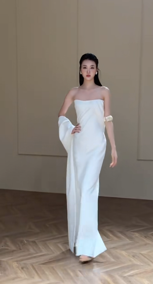 Robe de mariée longue en satin, style sirène, sans bretelles, chic, C4328