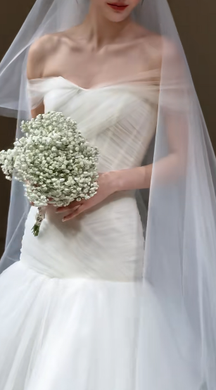 Robe de mariée sirène de rêve, épaules dénudées, tulle et voile, longue, C4338