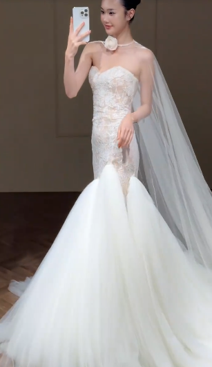 Robe de mariée longue en tulle et dentelle, décolleté en cœur, style sirène, C4350