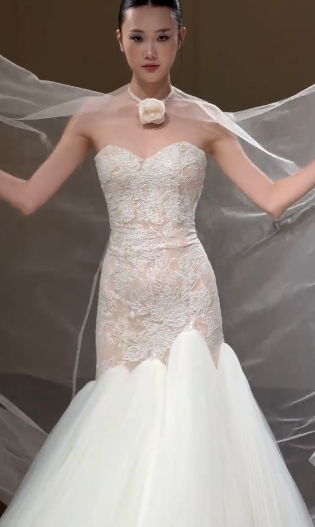Robe de mariée longue en tulle et dentelle, décolleté en cœur, style sirène, C4350