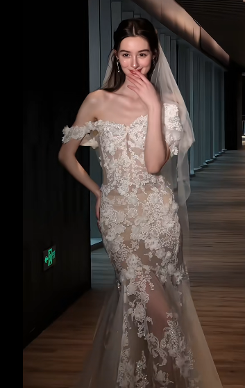 Robe de mariée sirène de rêve à épaules dénudées, en tulle et dentelle, avec voile, longue, C4375