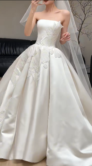 Robe de mariée longue en satin, bustier, élégante, avec appliques et voile, C4377