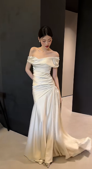 Robe de mariée longue en satin, élégante, style sirène, épaules dénudées, C4379