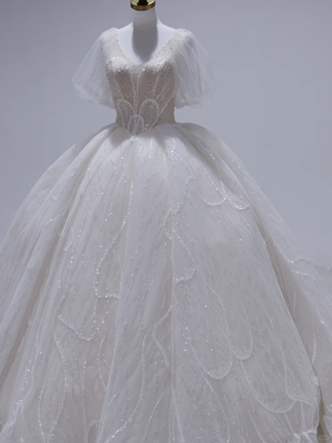 Robe de mariée élégante, col en V, tulle, paillettes, manches courtes, longue, C4391